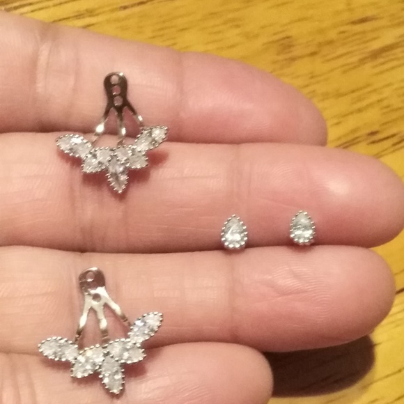 Pear cz stud curtain sterling silver earrings - Picture 3 of 4